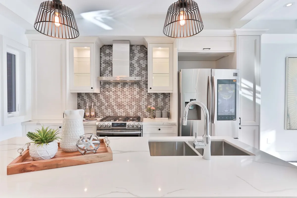 PAINTED SHAKER KITCHEN, MOORTOWN